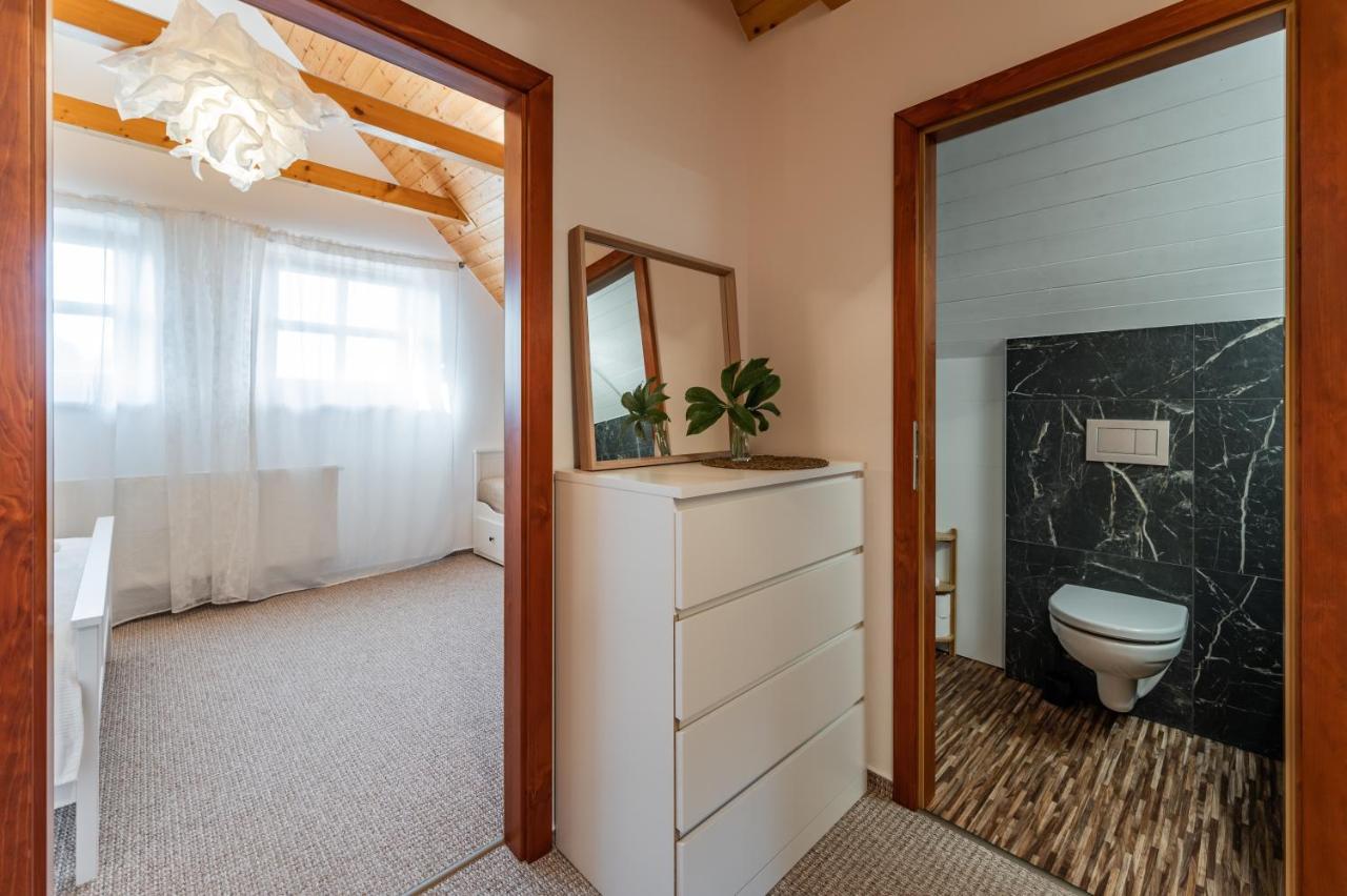 Chata Nad Lazenskym Udolim Luhacovice Ngoại thất bức ảnh