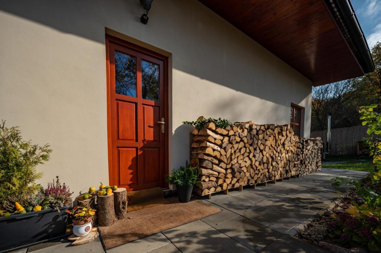 Chata Nad Lazenskym Udolim Luhacovice Ngoại thất bức ảnh